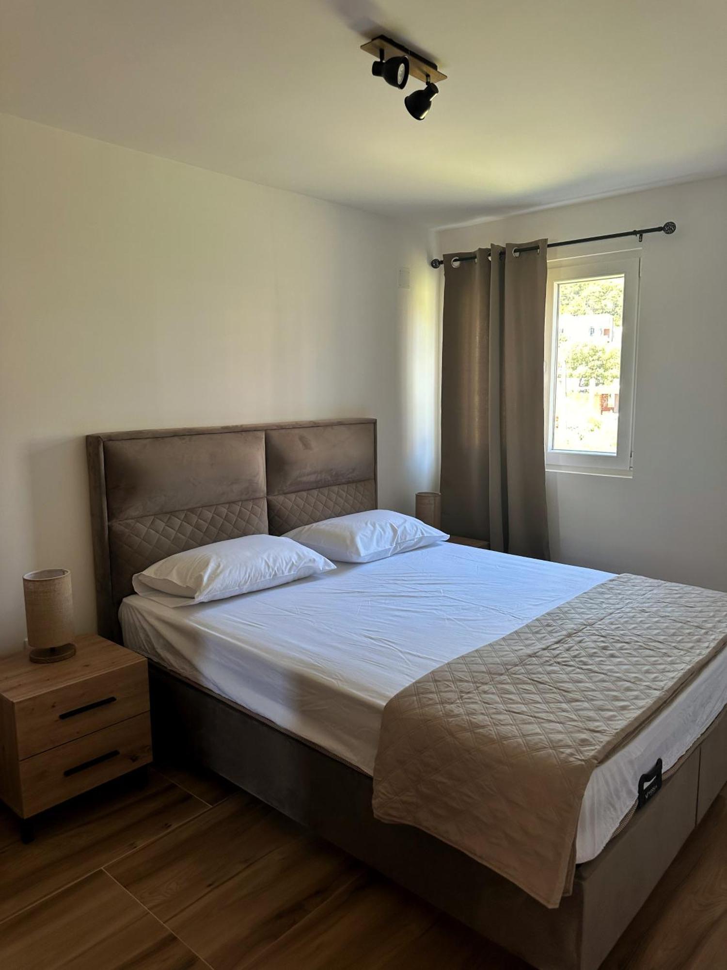 Nirvana Tivat Exterior foto